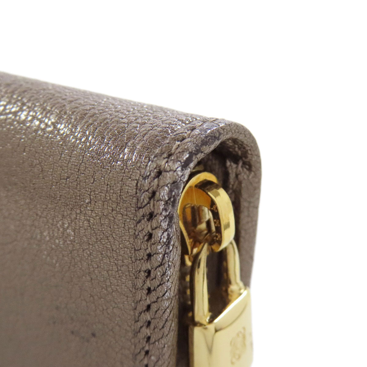 LOEWE ロエベ ラウンドファスナー 長財布（小銭入れあり） レザー レディース 中古