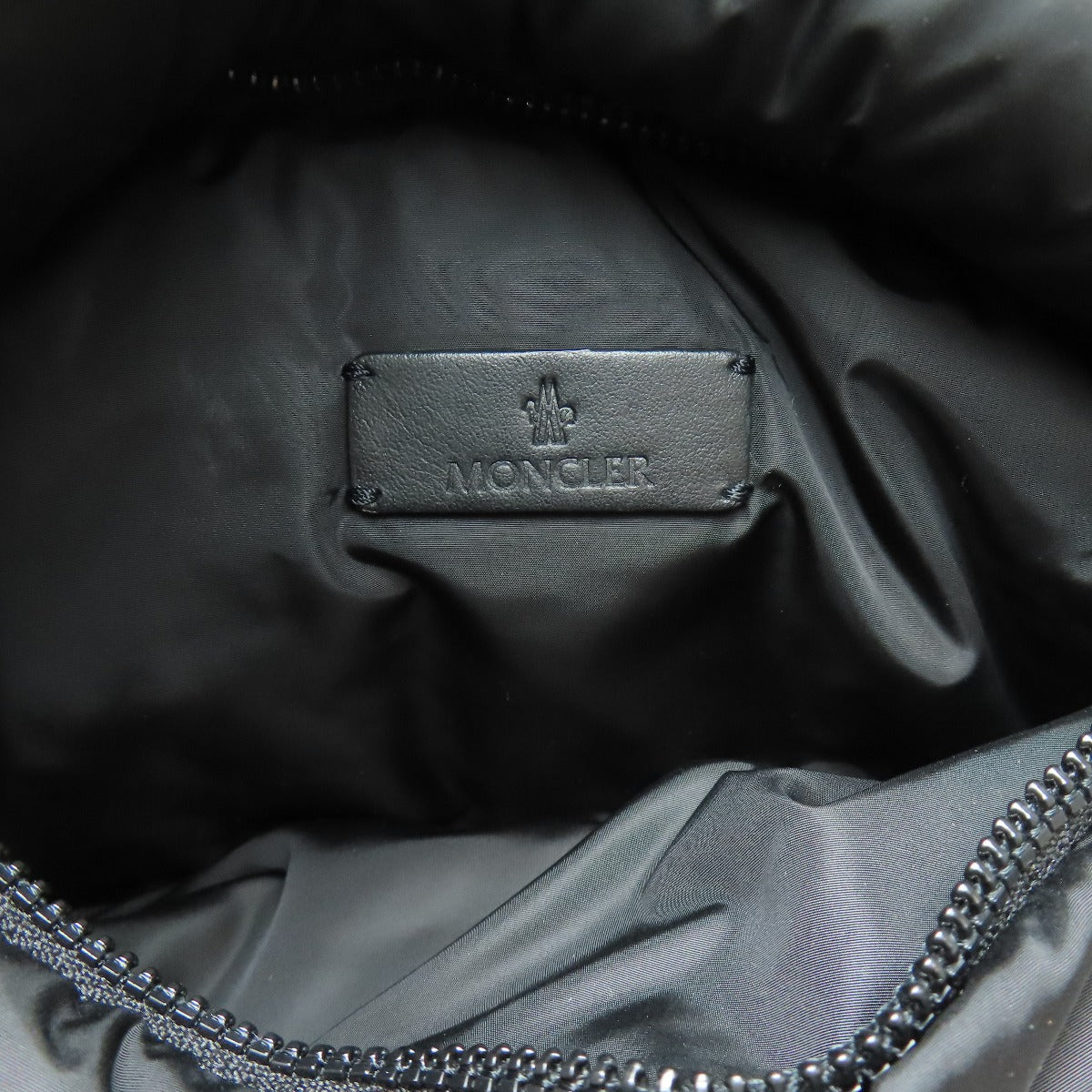 MONCLER モンクレール ロゴ ボディバッグ ナイロン レディース 中古