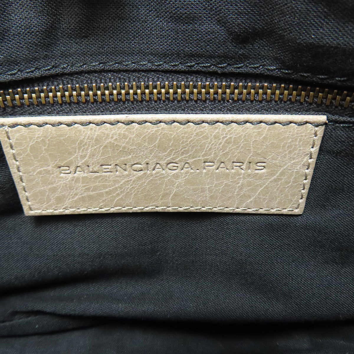 BALENCIAGA バレンシアガ 242803 ザ・ヒップ ショルダーバッグ カーフ レディース 中古
