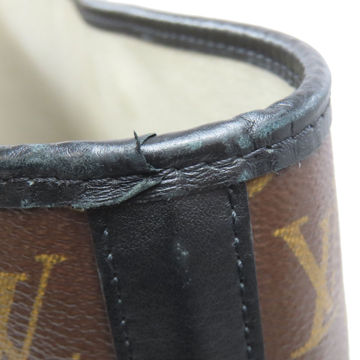 LOUIS VUITTON ルイヴィトン M45734 ウィークエンド・トート・PM モノグラム・マカサー ハンドバッグ モノグラムキャンバス レディース 中古