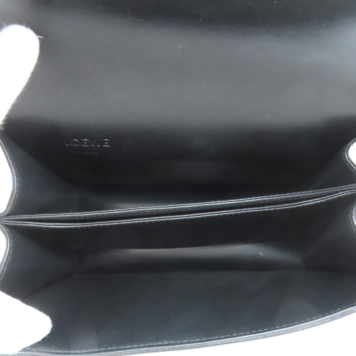 LOEWE ロエベ バルセロナ クリスマスコレクション ショルダーバッグ レザー レディース 中古