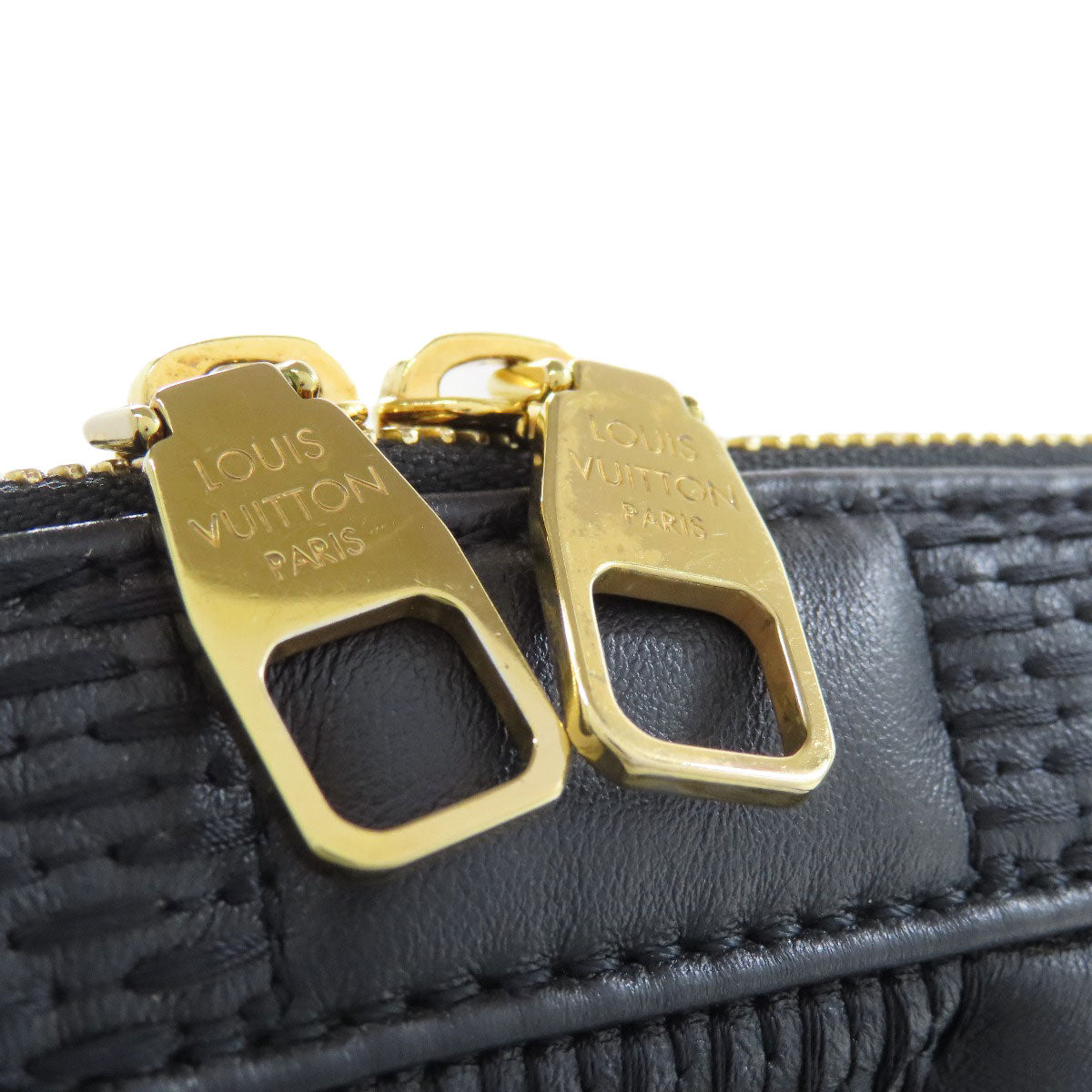 LOUIS VUITTON ルイヴィトン M59114 トロカMM ショルダーバッグ ラムスキン レディース 中古