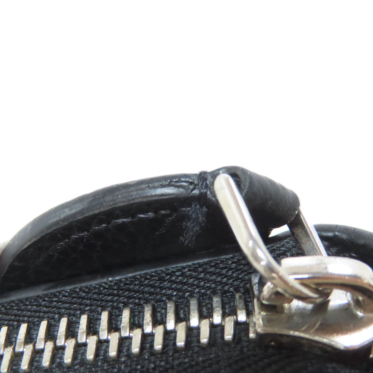 LOUIS VUITTON ルイヴィトン M61867 ジッピー・ウォレット 長財布（小銭入れあり） マヒナレザー レディース 中古