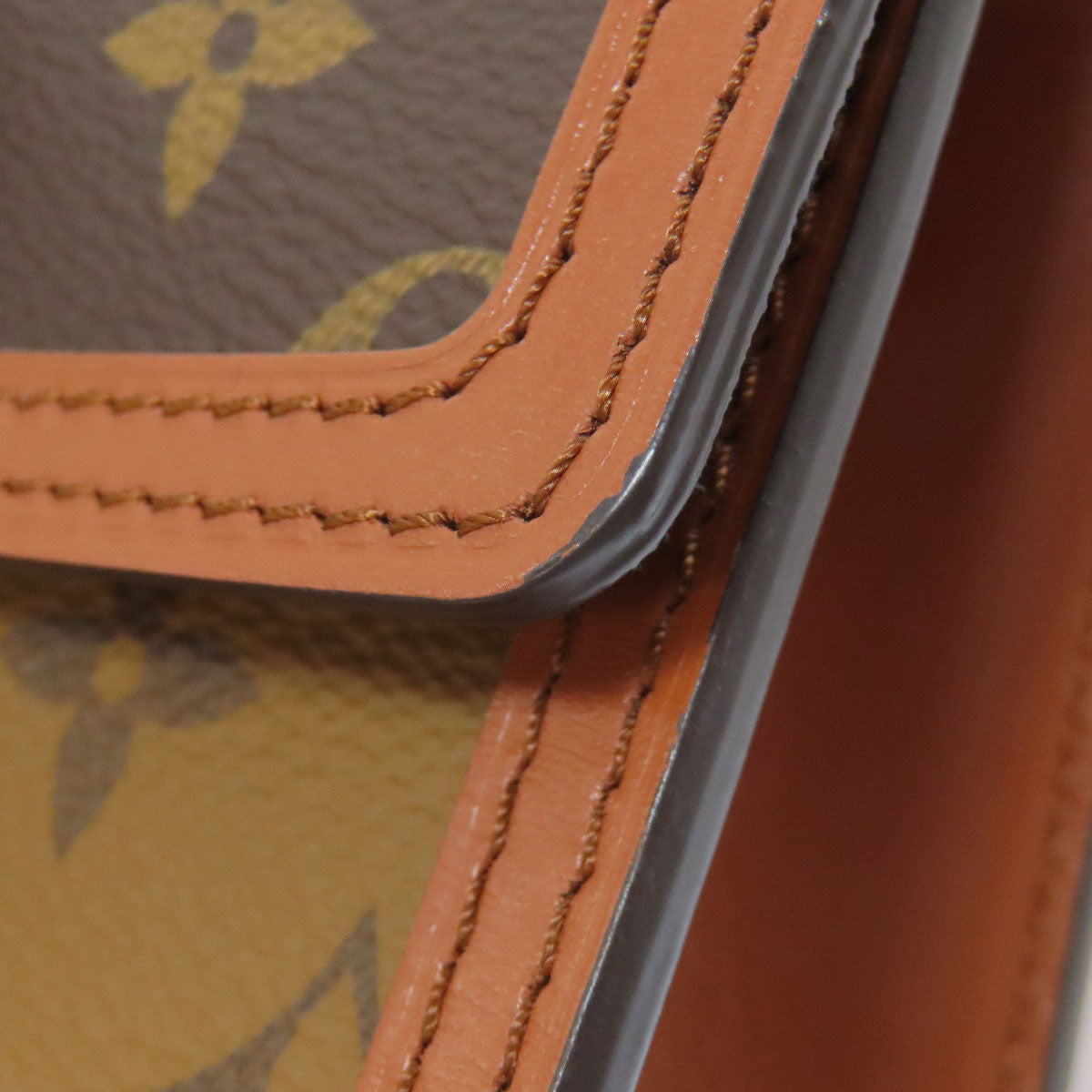 LOUIS VUITTON ルイヴィトン M68746 ポルトフォイユ・ドーフィーヌ ショルダーバッグ モノグラムリバース レディース 中古