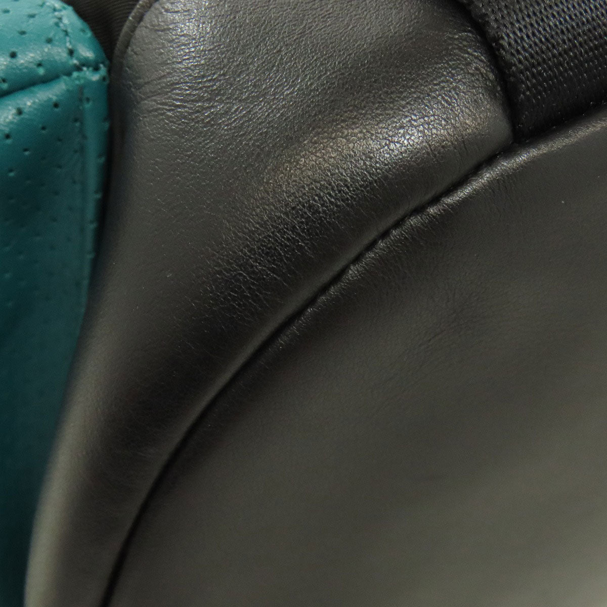 COACH コーチ F57477 パーフォレイテッド パンチング リュック・デイパック レザー レディース 中古