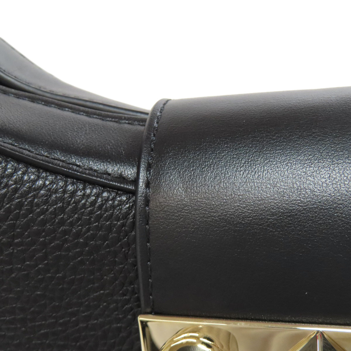 Christian Louboutin クリスチャンルブタン スタッズ ワンショルダー ハンドバッグ レザー レディース 中古