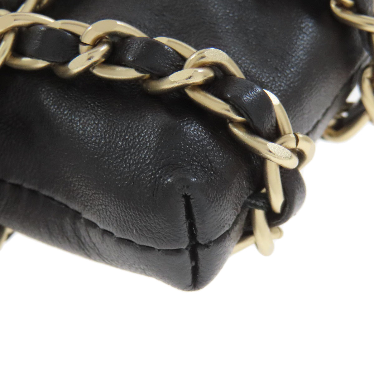 CHANEL シャネル チェーンショルダーポーチ ゴールド金具 アクセサリーポーチ ラムスキン レディース 中古