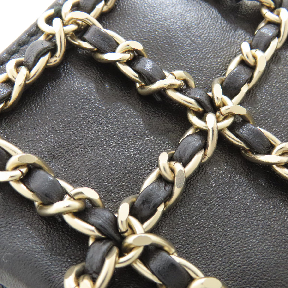CHANEL シャネル チェーンショルダーポーチ ゴールド金具 アクセサリーポーチ ラムスキン レディース 中古