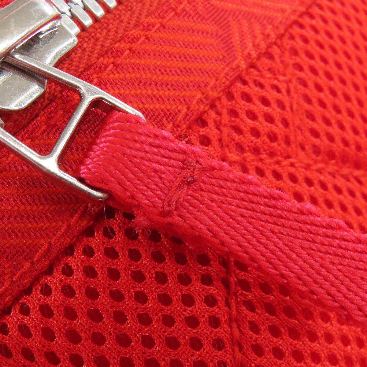 BOTTEGA VENETA ボッテガヴェネタ イントレチャート柄 ボディバッグ ナイロン レディース 中古
