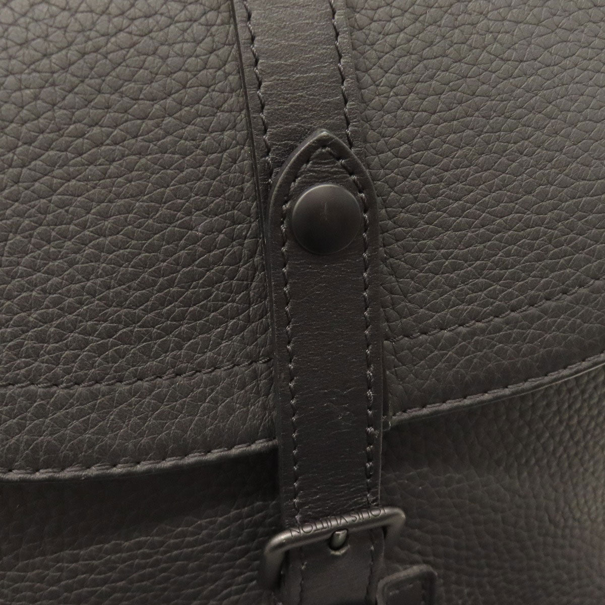 LOUIS VUITTON ルイヴィトン M58644 クリストファースリムバックパック リュック・デイパック トリヨン レディース 中古