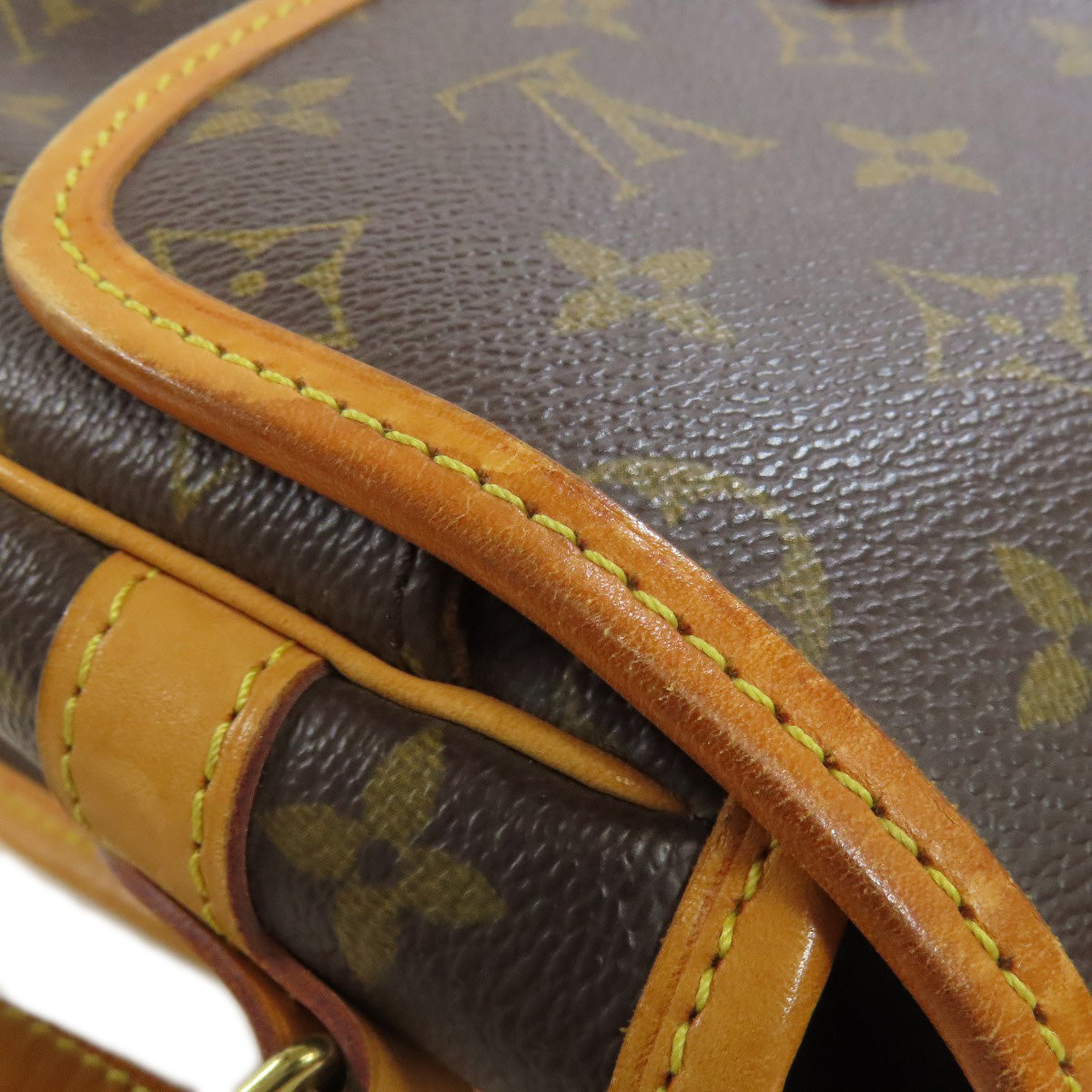 LOUIS VUITTON ルイヴィトン M42250 ソローニュ ショルダーバッグ モノグラムキャンバス レディース 中古