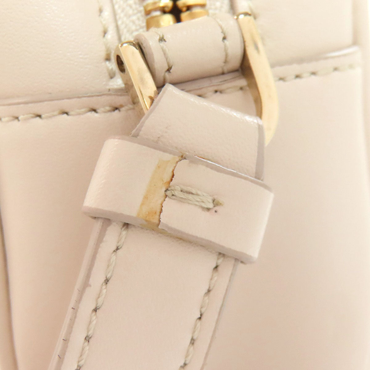Salvatore Ferragamo サルヴァトーレフェラガモ ヴァラリボン ショルダーバッグ レザー レディース 中古