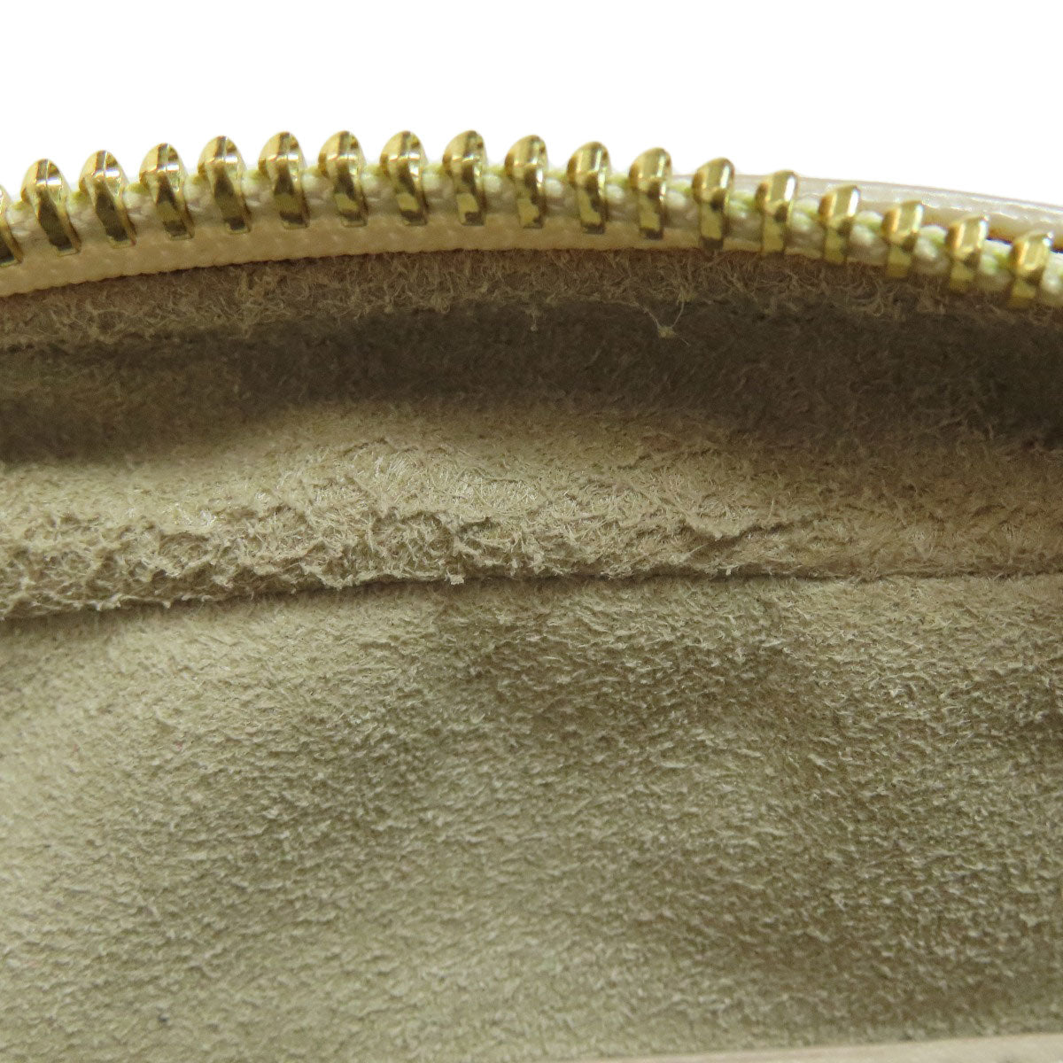 Salvatore Ferragamo サルヴァトーレフェラガモ ヴァラリボン ショルダーバッグ レザー レディース 中古