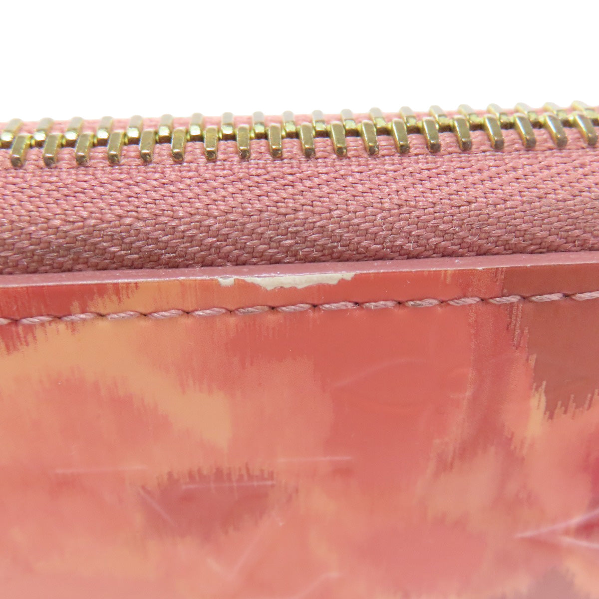 LOUIS VUITTON ルイヴィトン M90020 ジッピー・ウォレット 旧 イカットフラワー 長財布（小銭入れあり） ヴェルニ レディース 中古