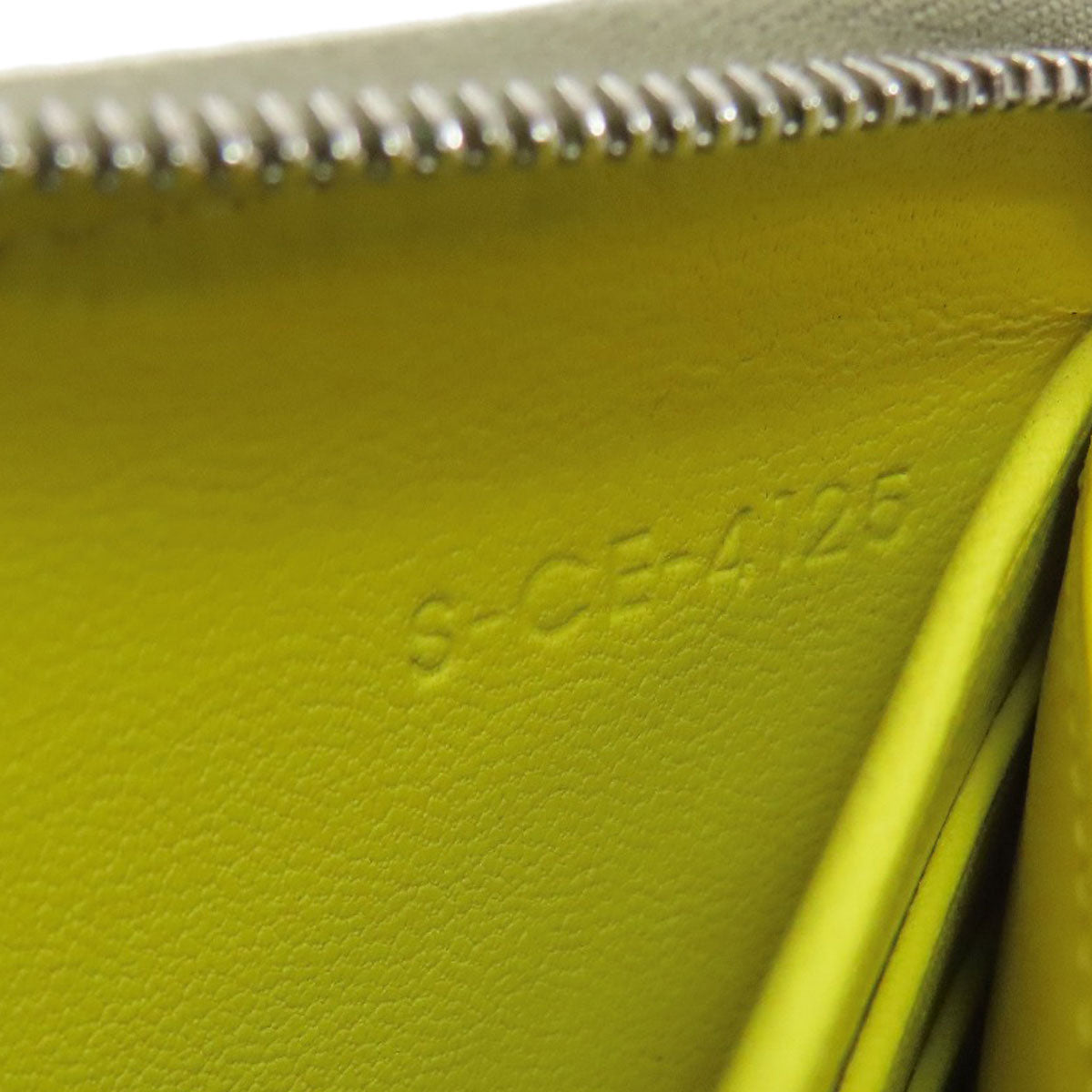 CELINE セリーヌ ロゴ 長財布（小銭入れあり） カーフ レディース 中古