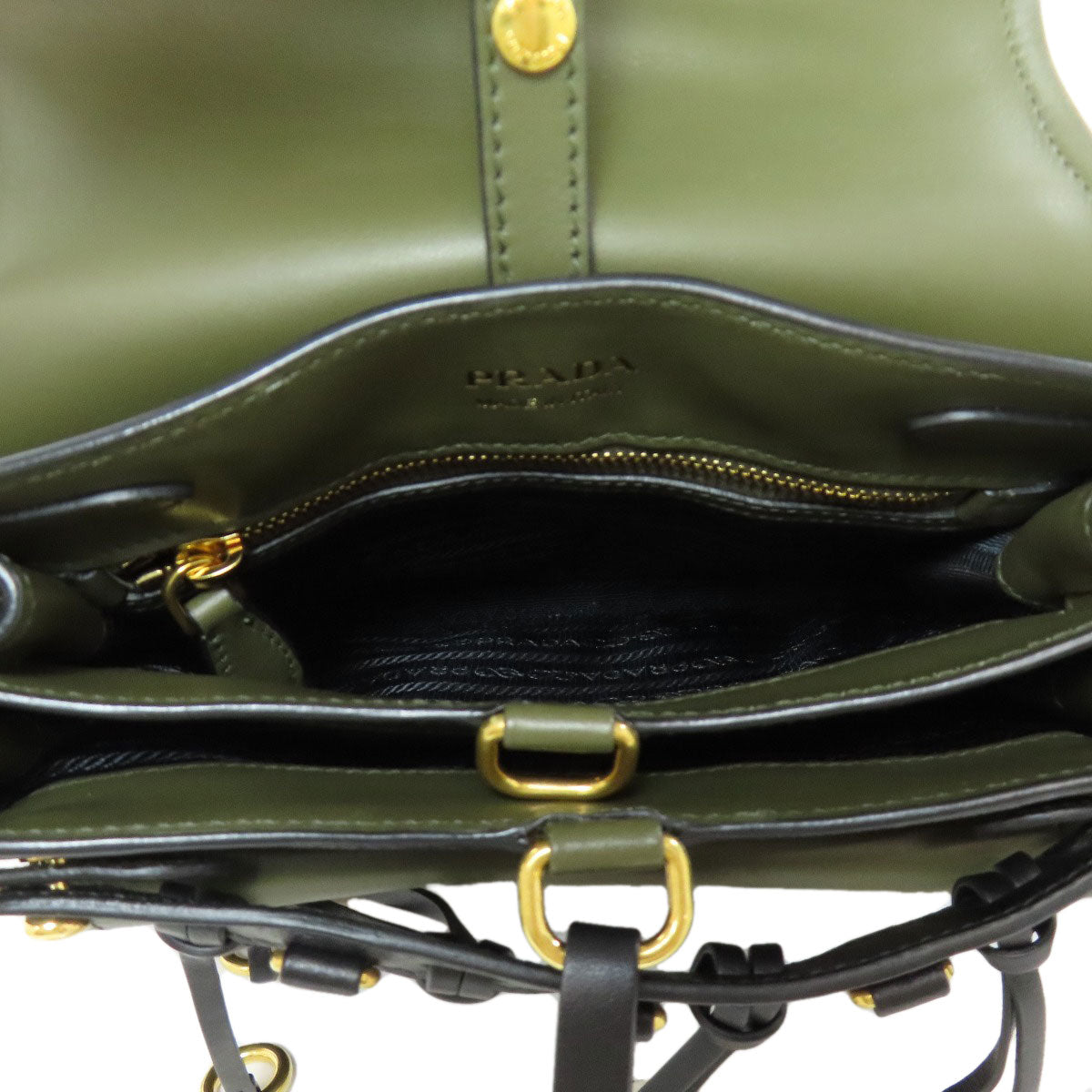 PRADA プラダ 1BD050 チェーンバッグ ショルダーバッグ レザー レディース 中古