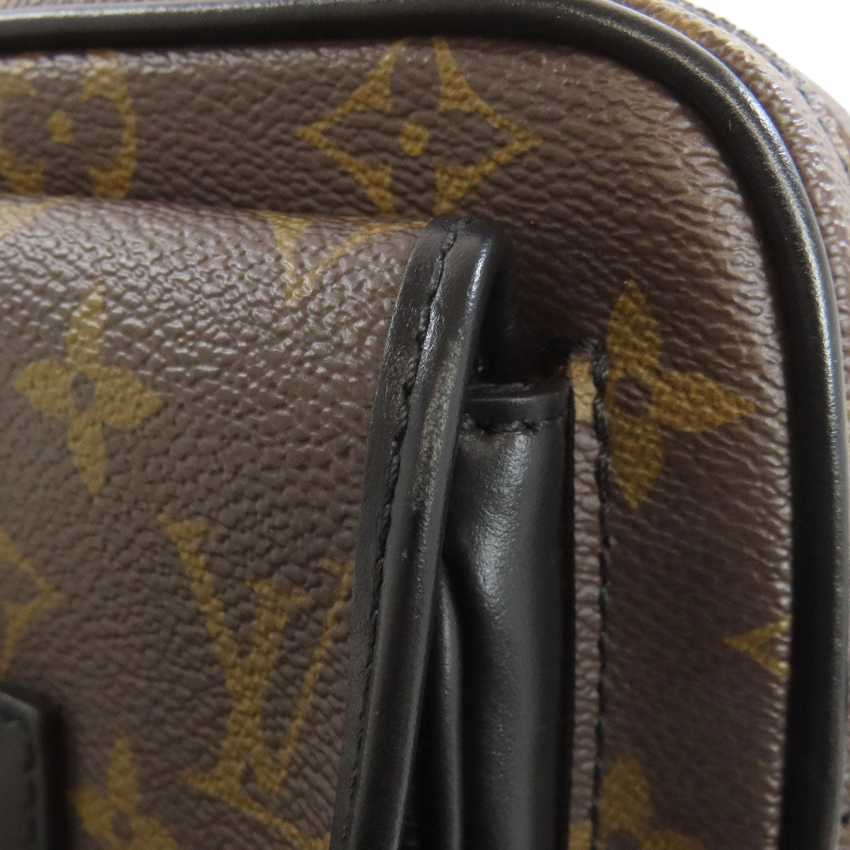 LOUIS VUITTON ルイヴィトン M69404 クリストファーウェアラブルウォレット モノグラムマカサー ショルダーバッグ モノグラムキャンバス メンズ 中古