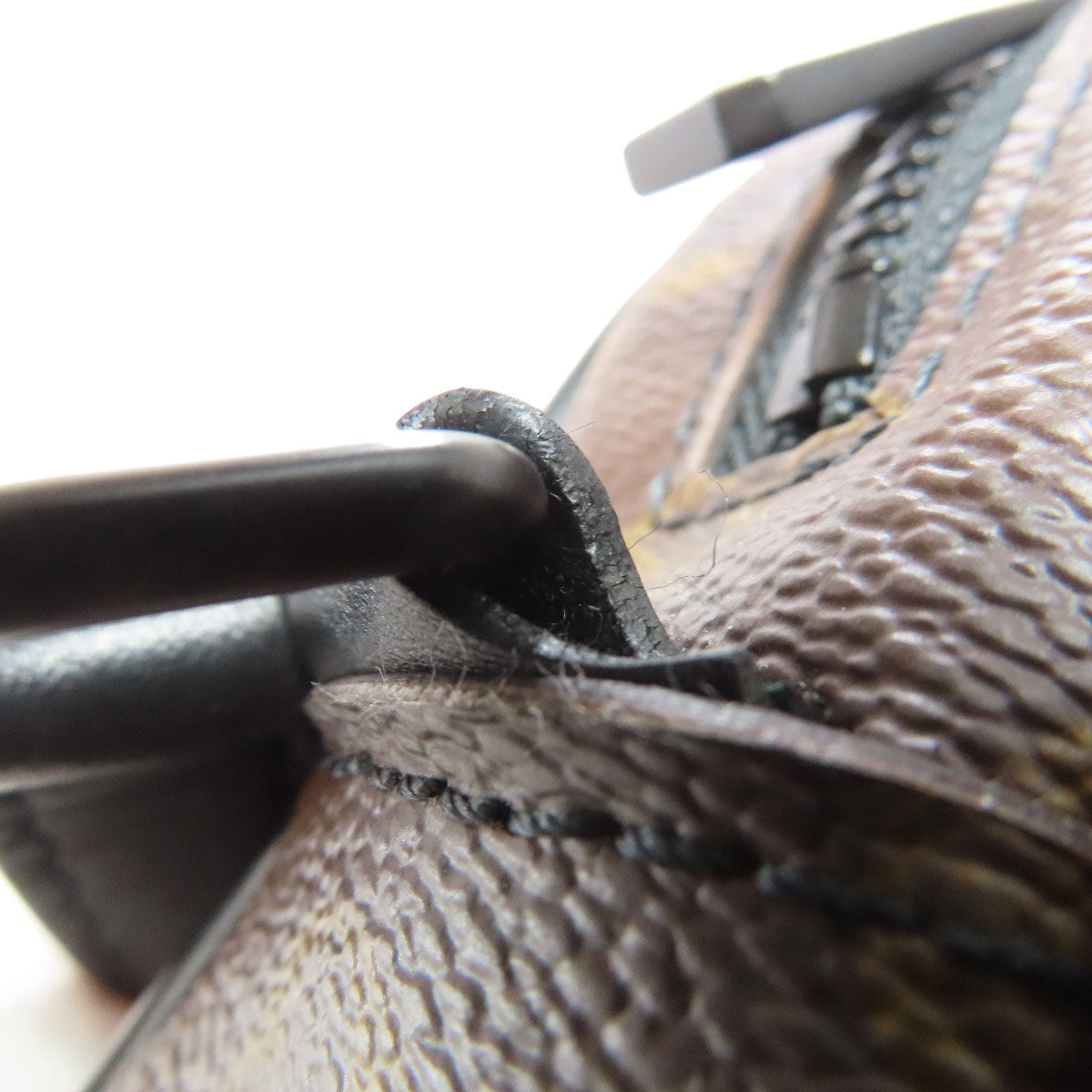 LOUIS VUITTON ルイヴィトン M69404 クリストファーウェアラブルウォレット モノグラムマカサー ショルダーバッグ モノグラムキャンバス メンズ 中古