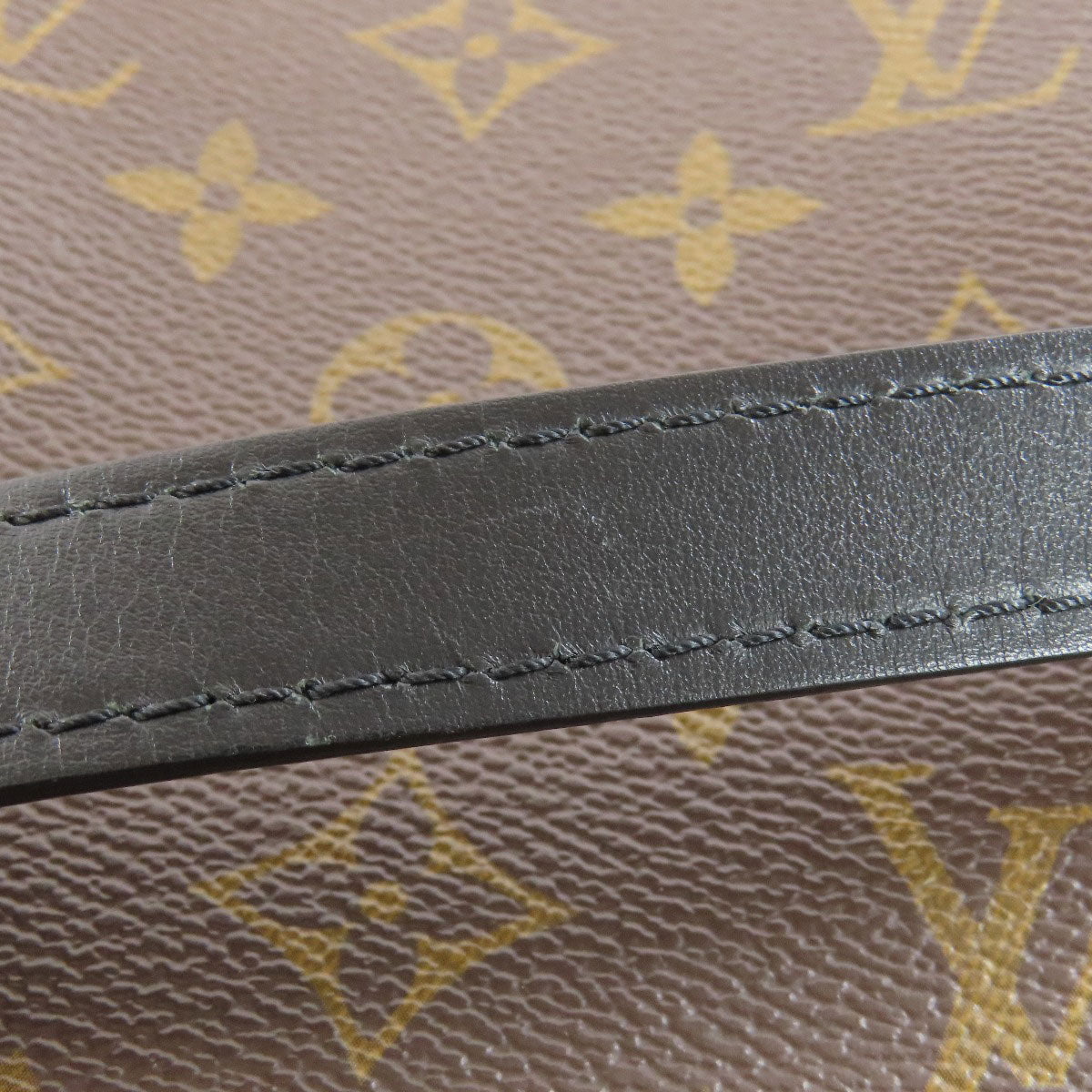 LOUIS VUITTON ルイヴィトン M69404 クリストファーウェアラブルウォレット モノグラムマカサー ショルダーバッグ モノグラムキャンバス メンズ 中古