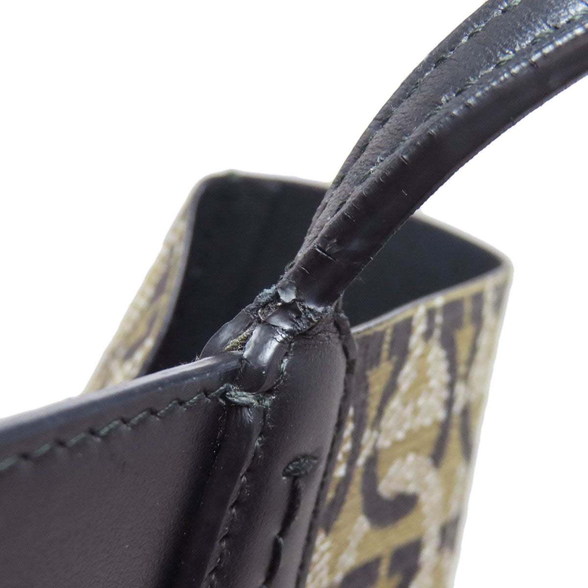 Salvatore Ferragamo サルヴァトーレフェラガモ ガンチーニ金具 トートバッグ PVC レディース 中古