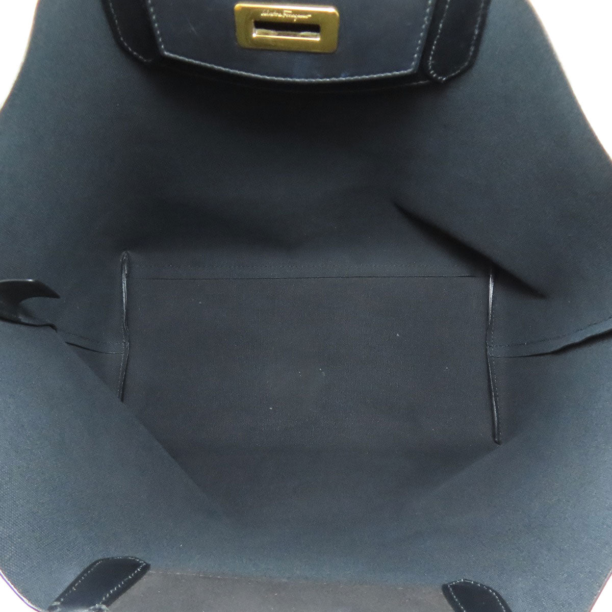 Salvatore Ferragamo サルヴァトーレフェラガモ ガンチーニ金具 トートバッグ PVC レディース 中古