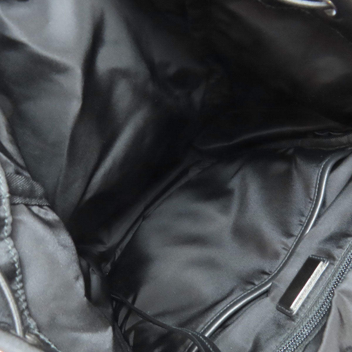 プラダ ロゴ金具 リュック・デイパック 中古 商品画像6