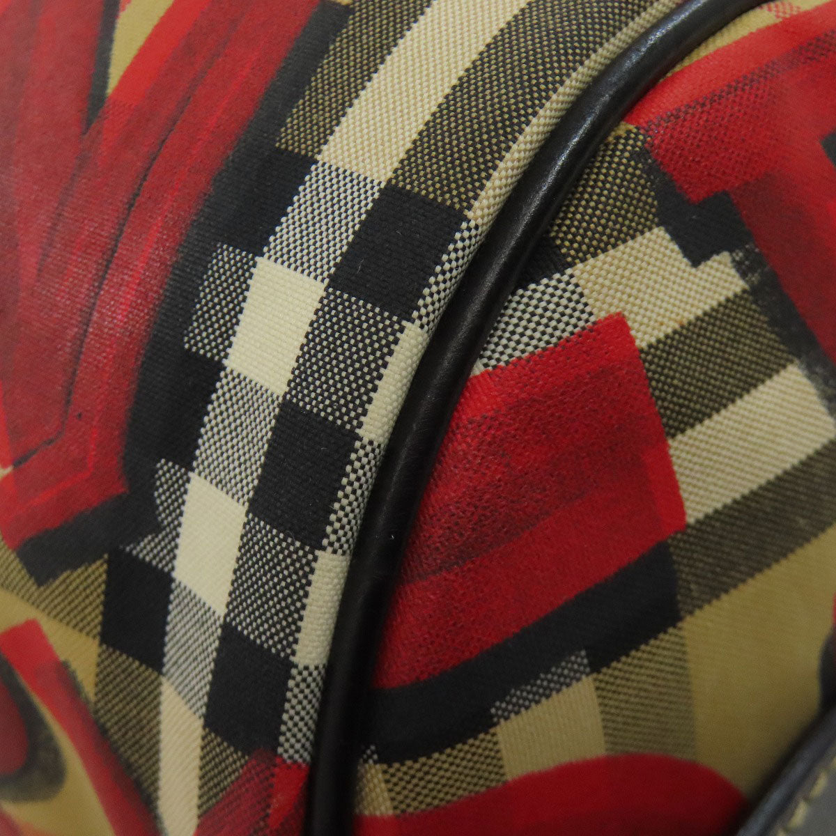 BURBERRY バーバリー ノバチェック グラフィティプリント ショルダーバッグ ナイロン レディース 中古