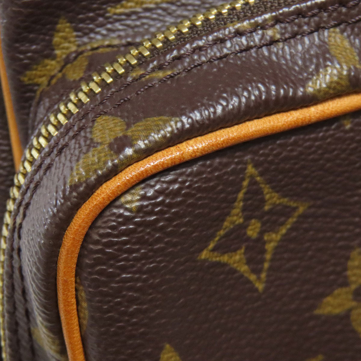 LOUIS VUITTON ルイヴィトン M45236 アマゾン ショルダーバッグ モノグラムキャンバス レディース 中古