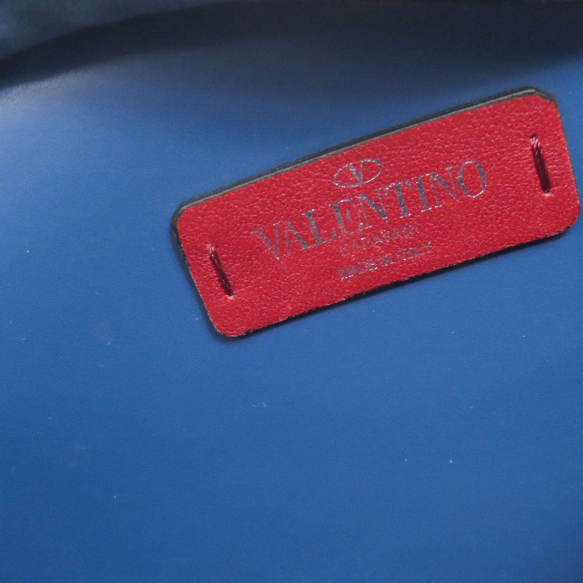 VALENTINO バレンティノ ロゴ ボディバッグ レザー レディース 中古