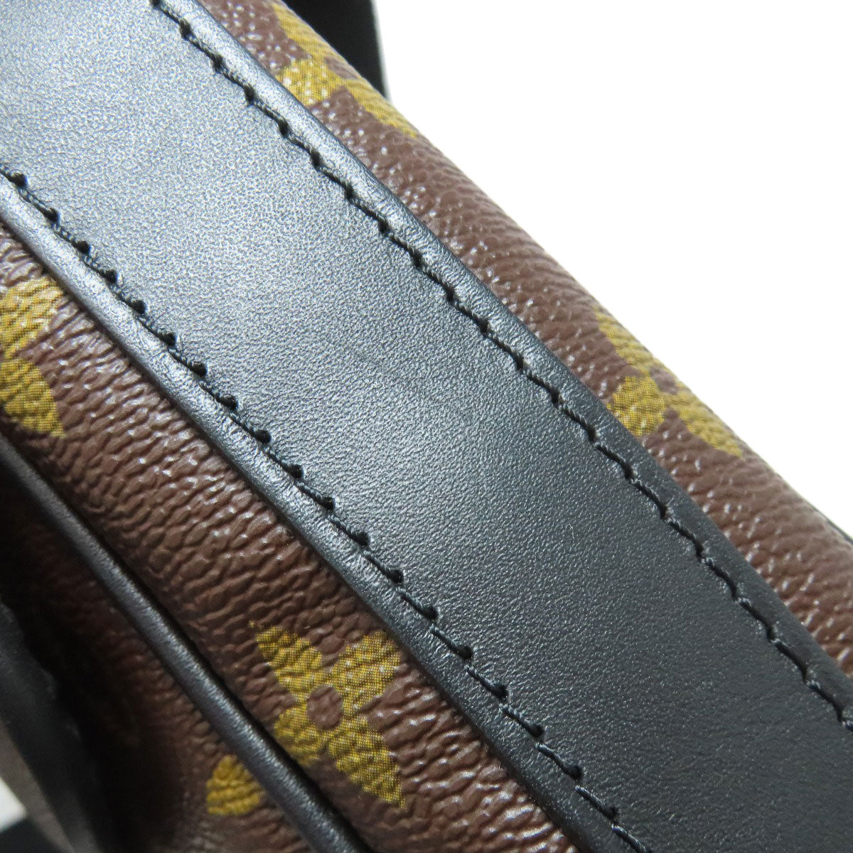 LOUIS VUITTON ルイヴィトン M56717 バスPM モノグラムマカサー ショルダーバッグ モノグラムキャンバス メンズ 中古