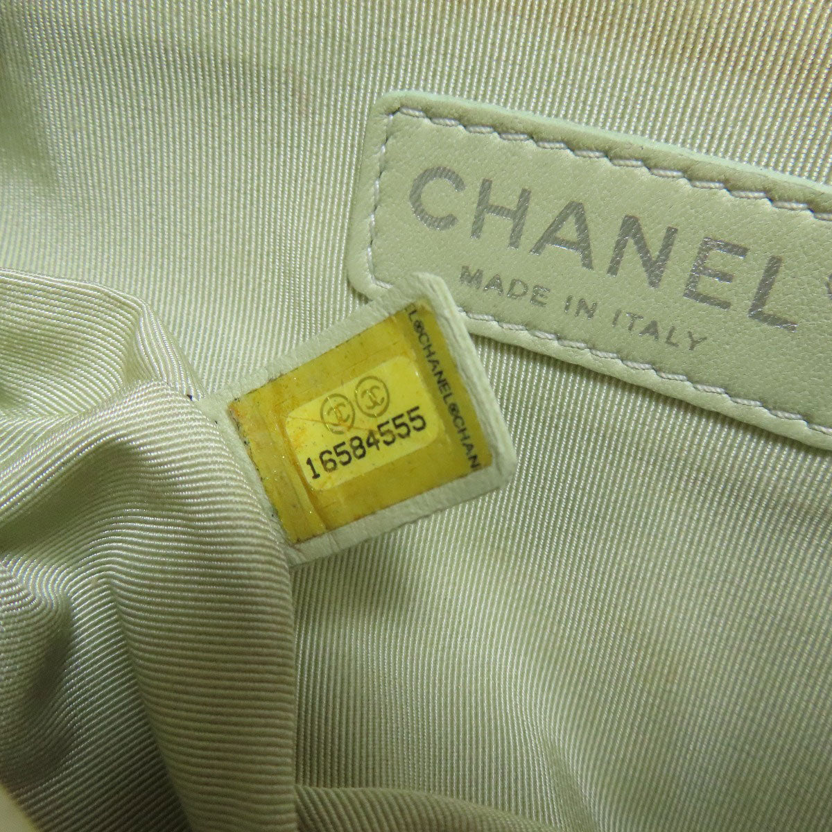 CHANEL シャネル チェーンショルダー マトラッセ シルバー金具 ショルダーバッグ カーフ レディース 中古
