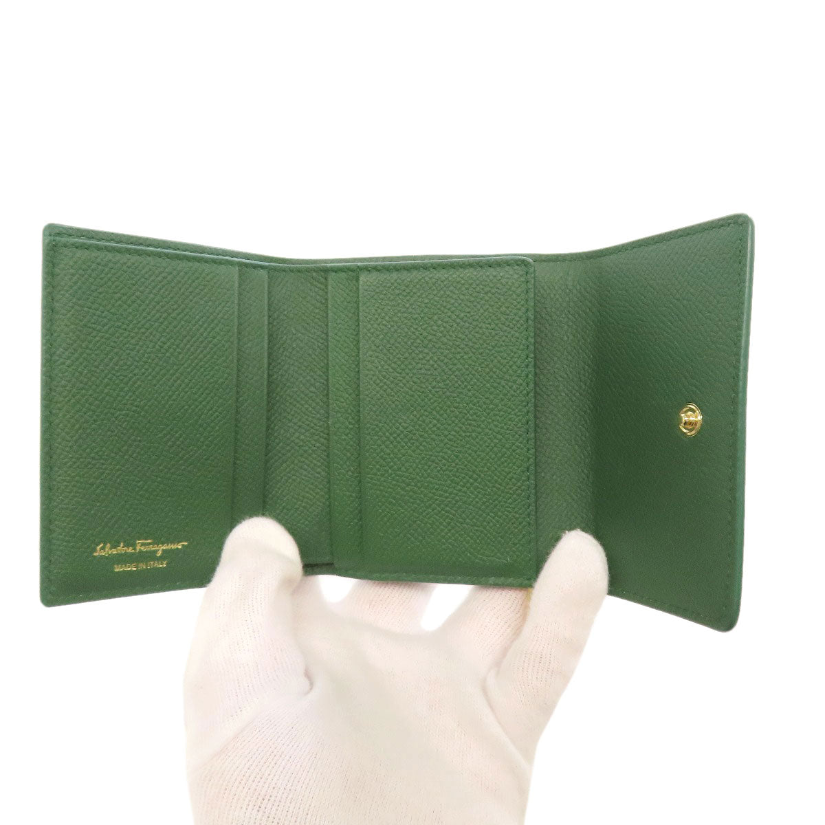 Salvatore Ferragamo サルヴァトーレフェラガモ ガンチーニ金具 二つ折り財布（小銭入れあり） レザー レディース 中古