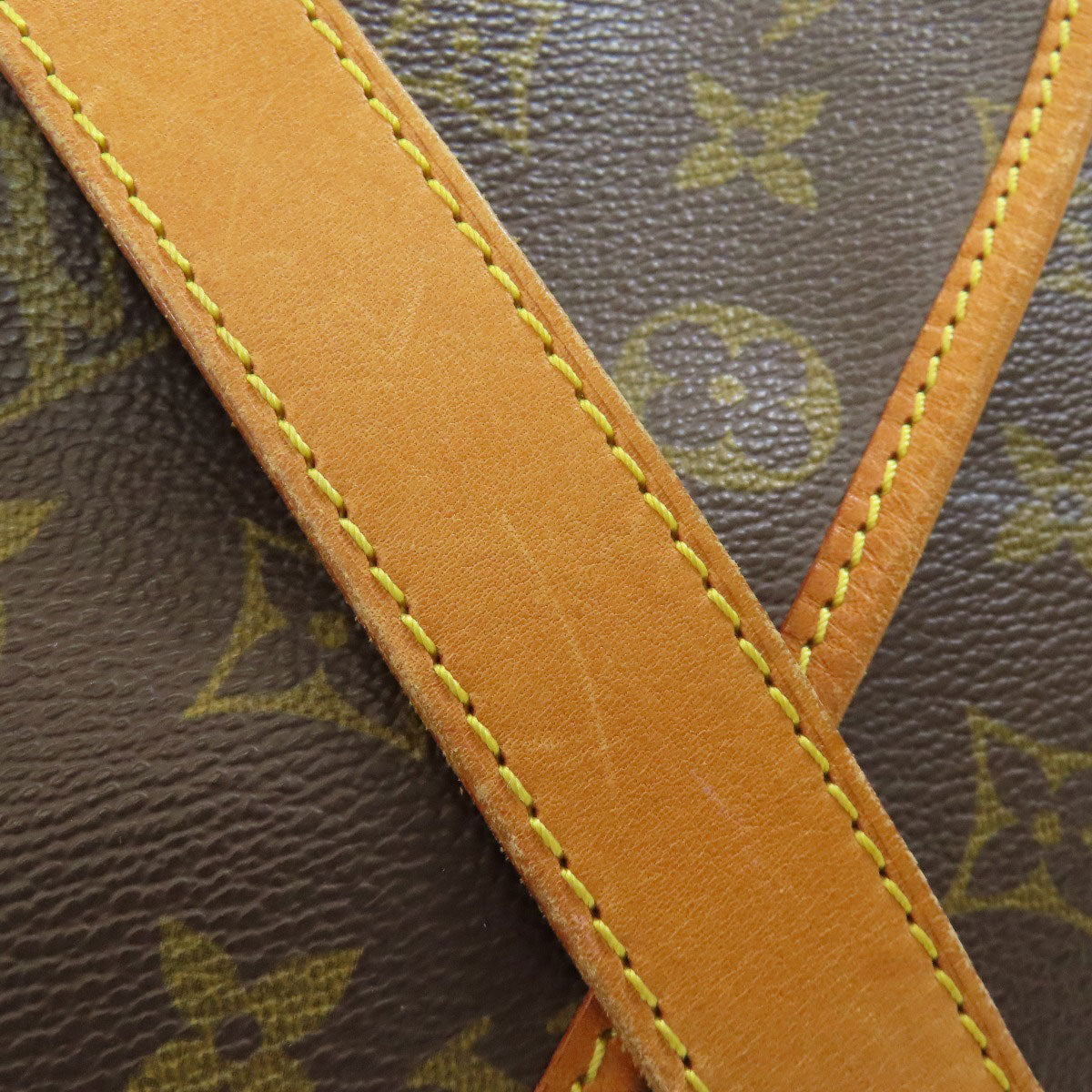 LOUIS VUITTON ルイヴィトン M42252 ソミュールLL ショルダーバッグ モノグラムキャンバス レディース 中古