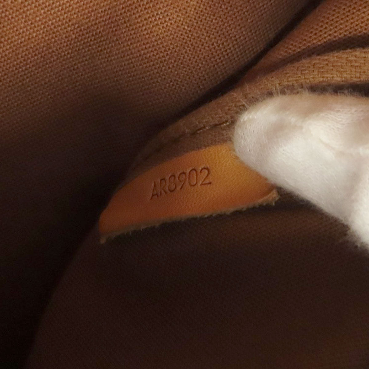 LOUIS VUITTON ルイヴィトン M42252 ソミュールLL ショルダーバッグ モノグラムキャンバス レディース 中古