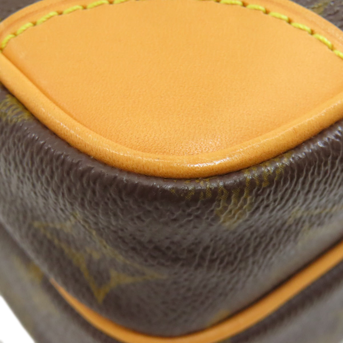 LOUIS VUITTON ルイヴィトン M45236 アマゾン ショルダーバッグ モノグラムキャンバス レディース 中古