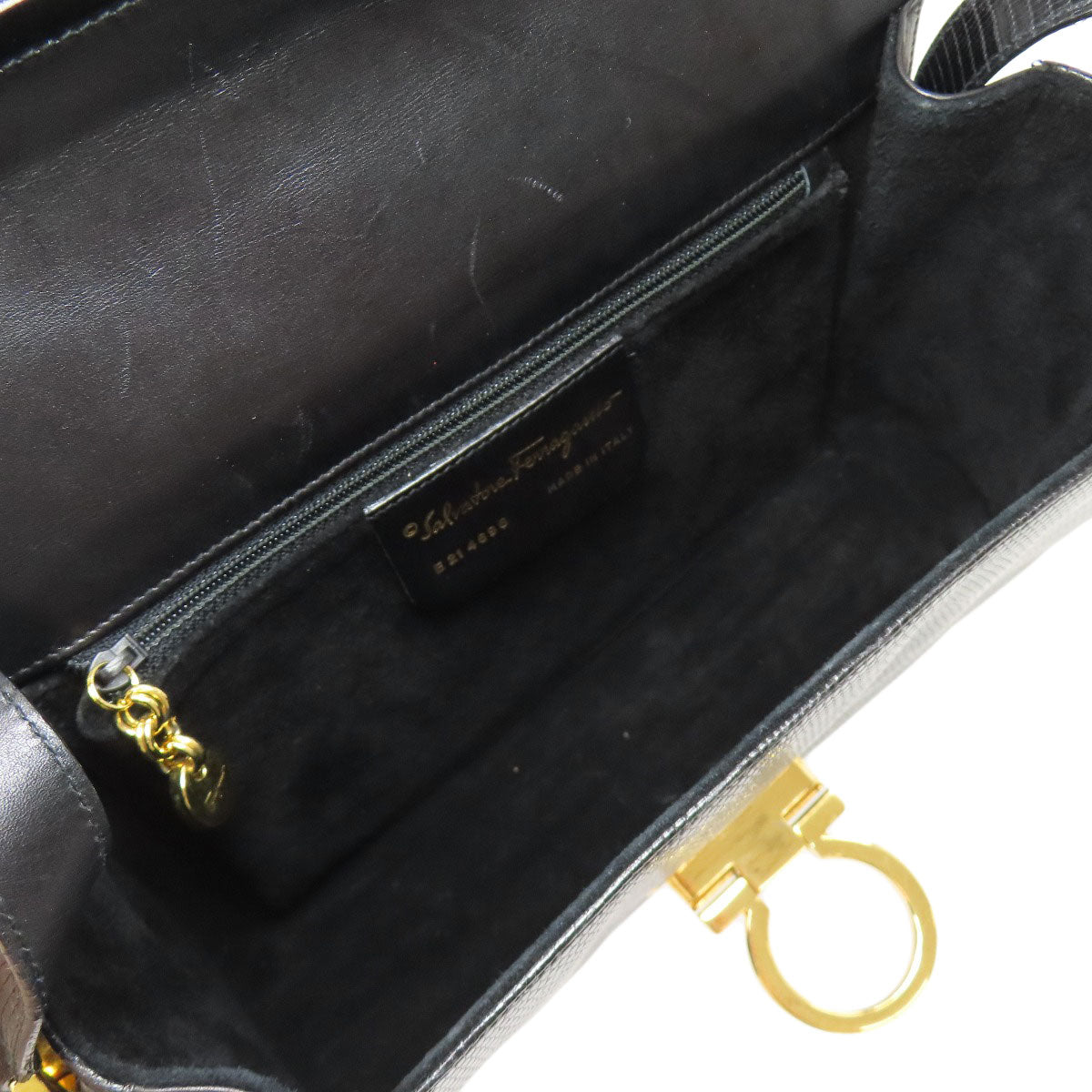 Salvatore Ferragamo サルヴァトーレフェラガモ ガンチーニ金具 ショルダーバッグ レザー レディース 中古