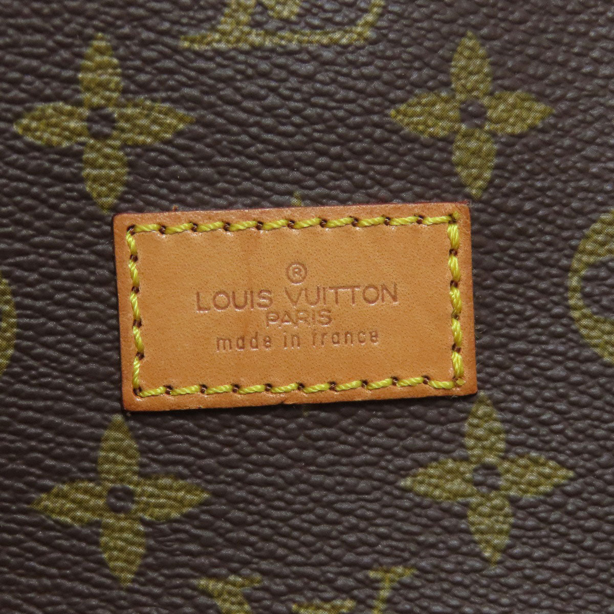LOUIS VUITTON ルイヴィトン M42252 ソミュール 43 LL ショルダーバッグ モノグラムキャンバス レディース 中古