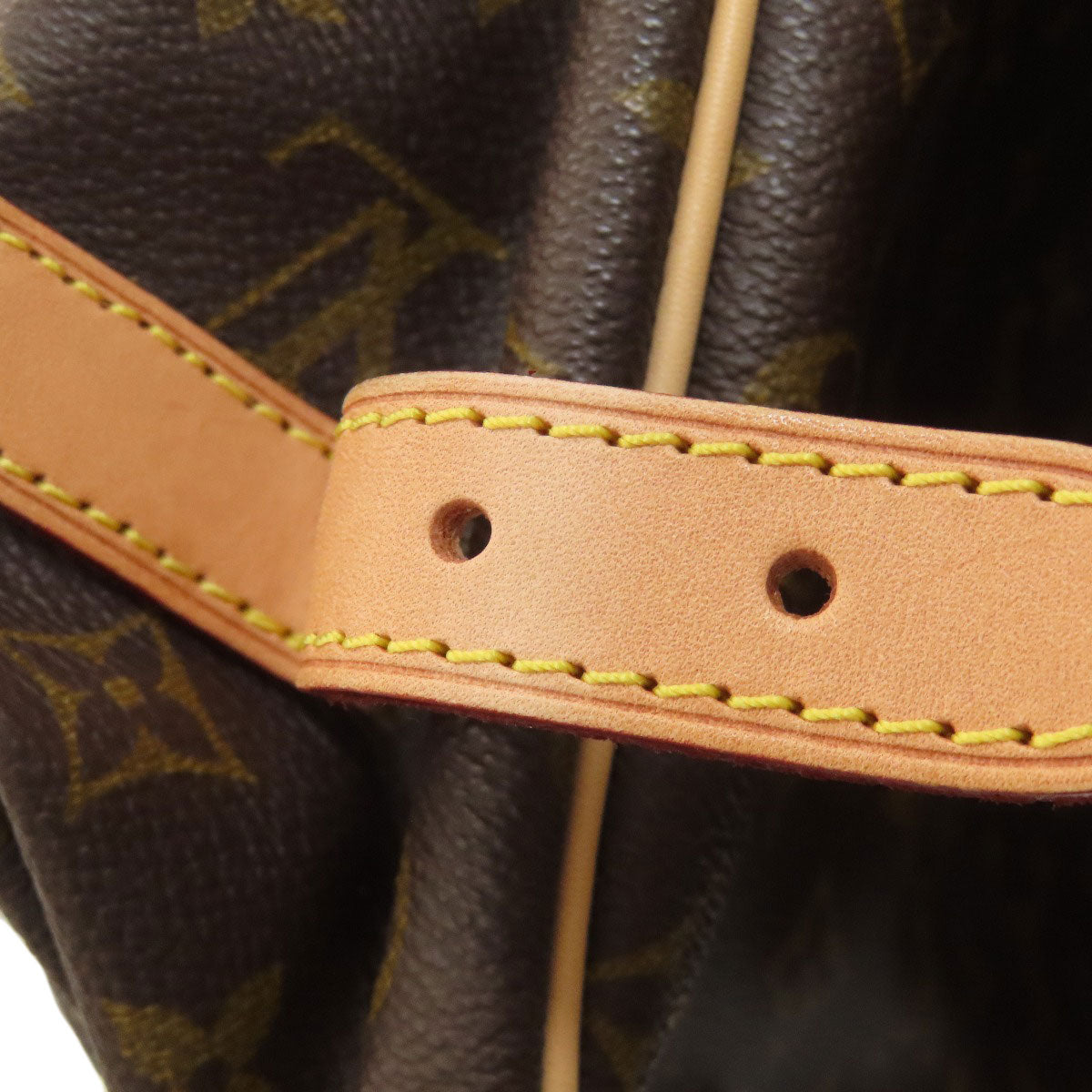 LOUIS VUITTON ルイヴィトン M42254 ソミュール35 ショルダーバッグ モノグラムキャンバス レディース 中古