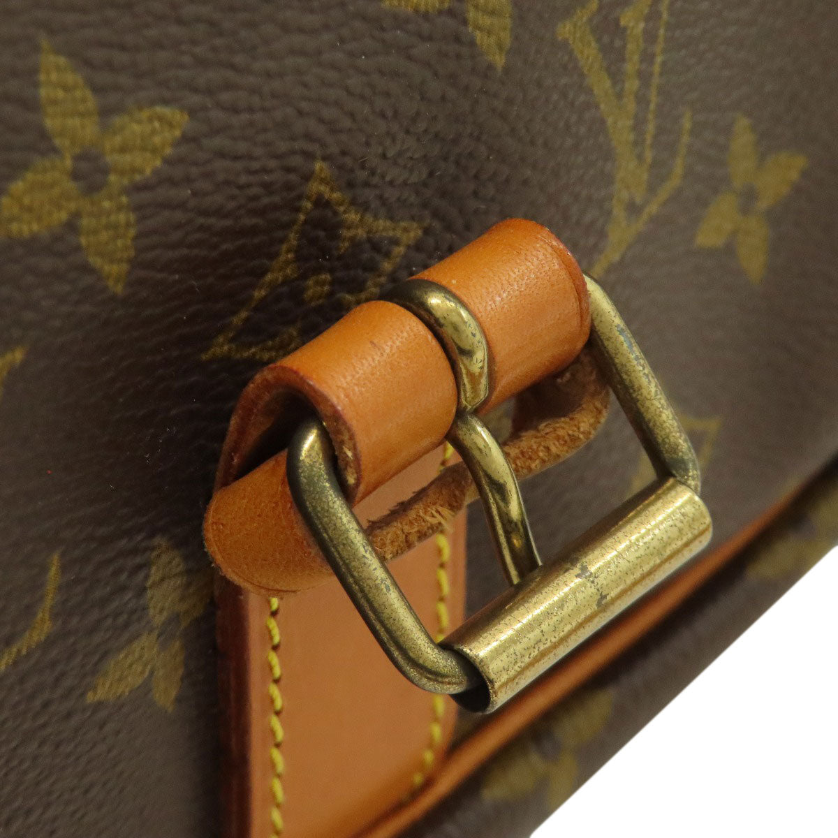 LOUIS VUITTON ルイヴィトン M42254 ソミュール35 ショルダーバッグ モノグラムキャンバス レディース 中古