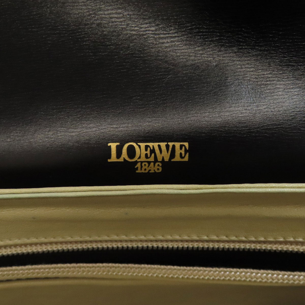 LOEWE ロエベ アナグラム ショルダーバッグ カーフ レディース 中古