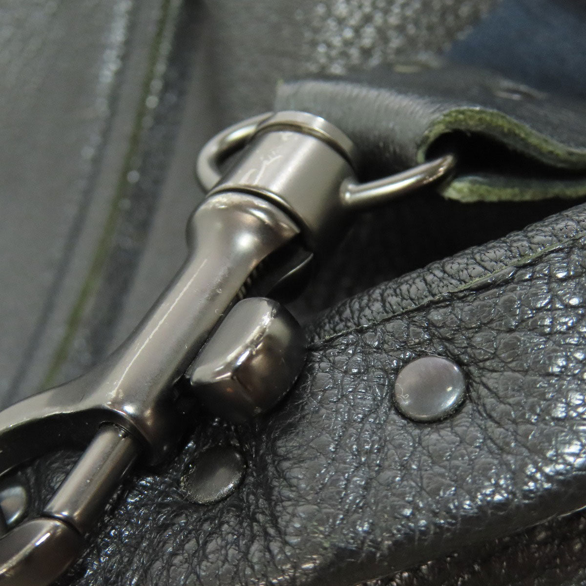 BOTTEGA VENETA ボッテガヴェネタ スタッズ ショルダーバッグ レザー レディース 中古