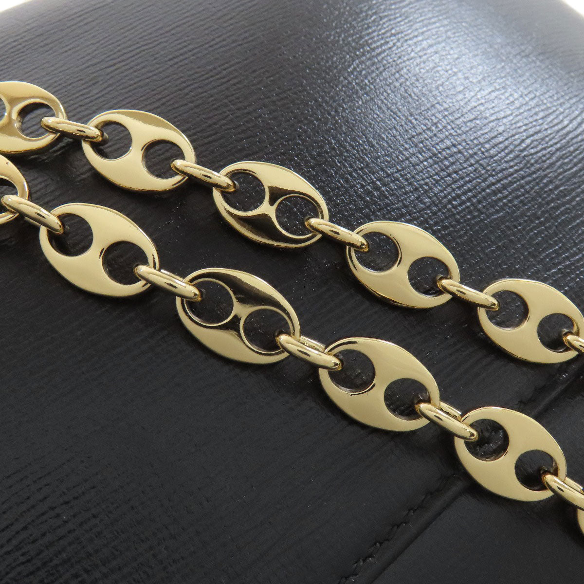 GUCCI グッチ 576421 チェーンショルダー ショルダーバッグ カーフ レディース 中古