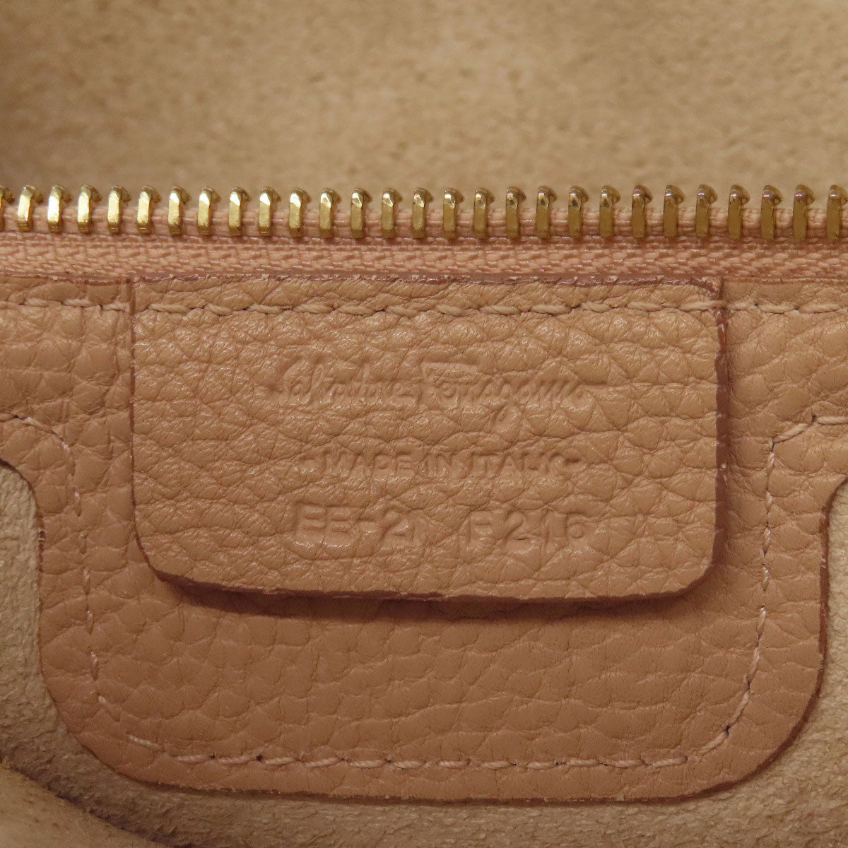 Salvatore Ferragamo サルヴァトーレフェラガモ エイミー ガンチーニ金具 トートバッグ レザー レディース 中古