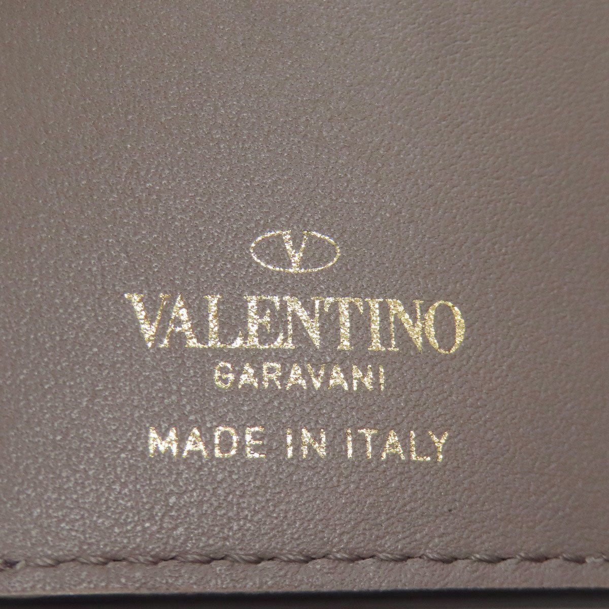 VALENTINO バレンティノ コンパクトウォレット スタッズ 二つ折り財布（小銭入れあり） レザー レディース 中古