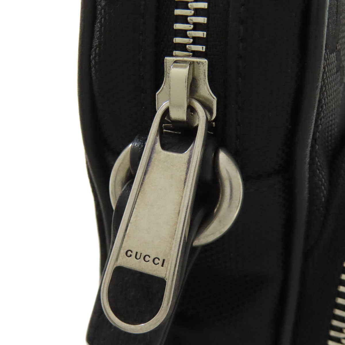 GUCCI グッチ 643882 オフザグリッド ショルダーバッグ ナイロン レディース 中古