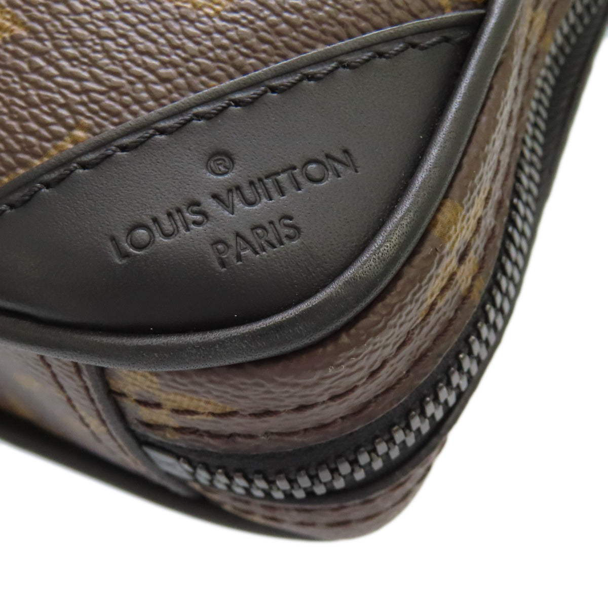 LOUIS VUITTON ルイヴィトン M44428 ユーティリティサイドバッグ ヒップバッグ・ウエストバッグ モノグラムキャンバス レディース 中古