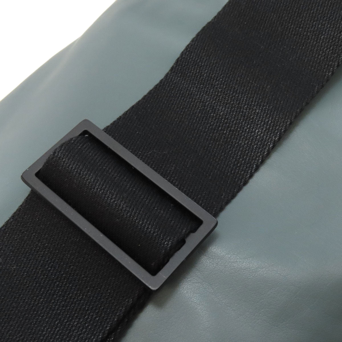 BOTTEGA VENETA ボッテガヴェネタ 629857 シンプルデザイン ボディバッグ カーフ レディース 中古