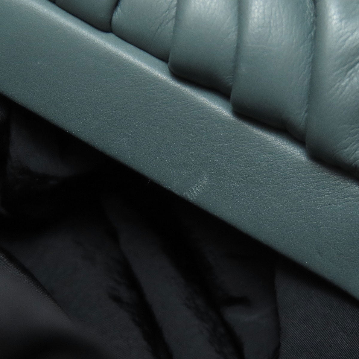 BOTTEGA VENETA ボッテガヴェネタ 629857 シンプルデザイン ボディバッグ カーフ レディース 中古