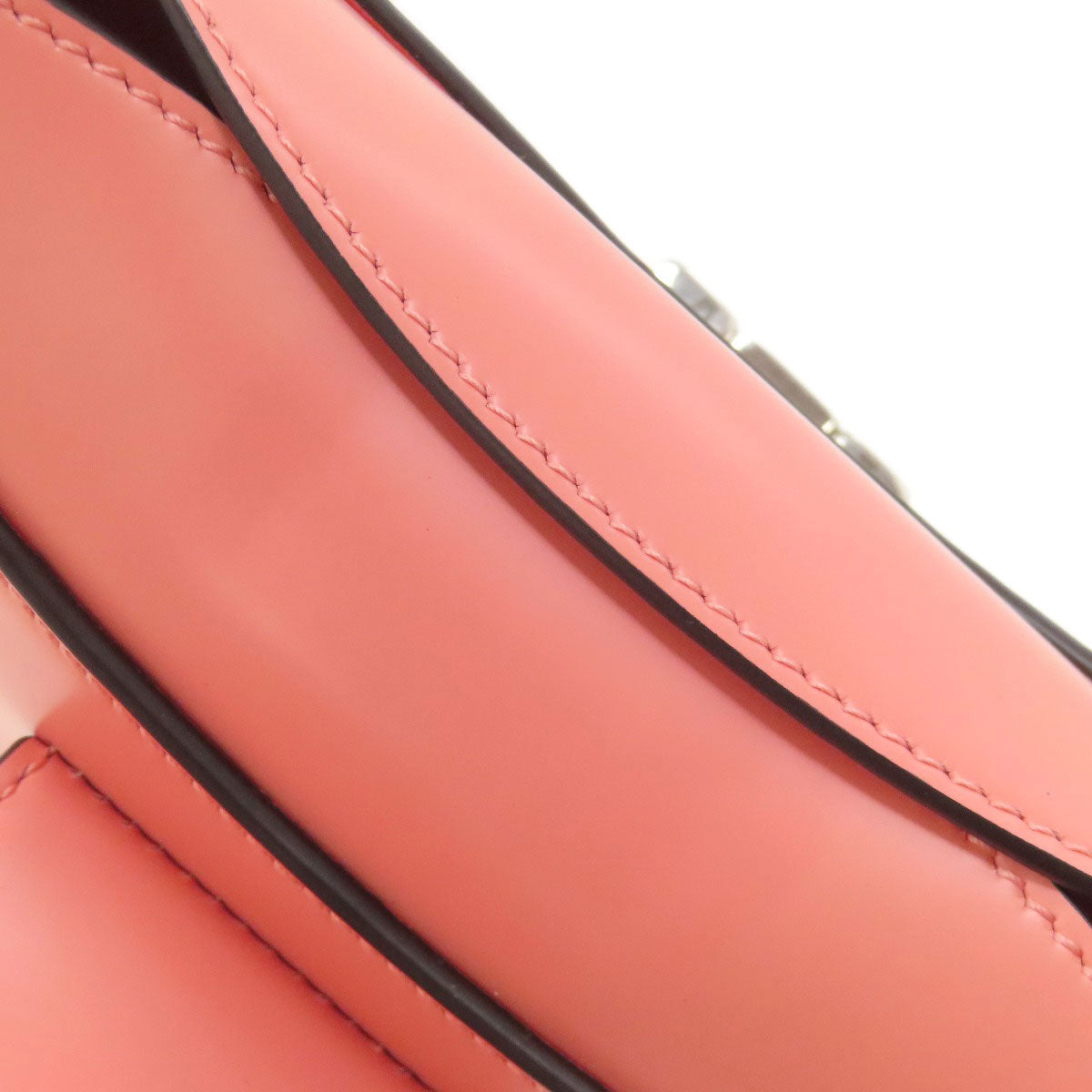 Salvatore Ferragamo サルヴァトーレフェラガモ トリフォリオ ガンチーニ金具 ハンドバッグ レザー レディース 中古