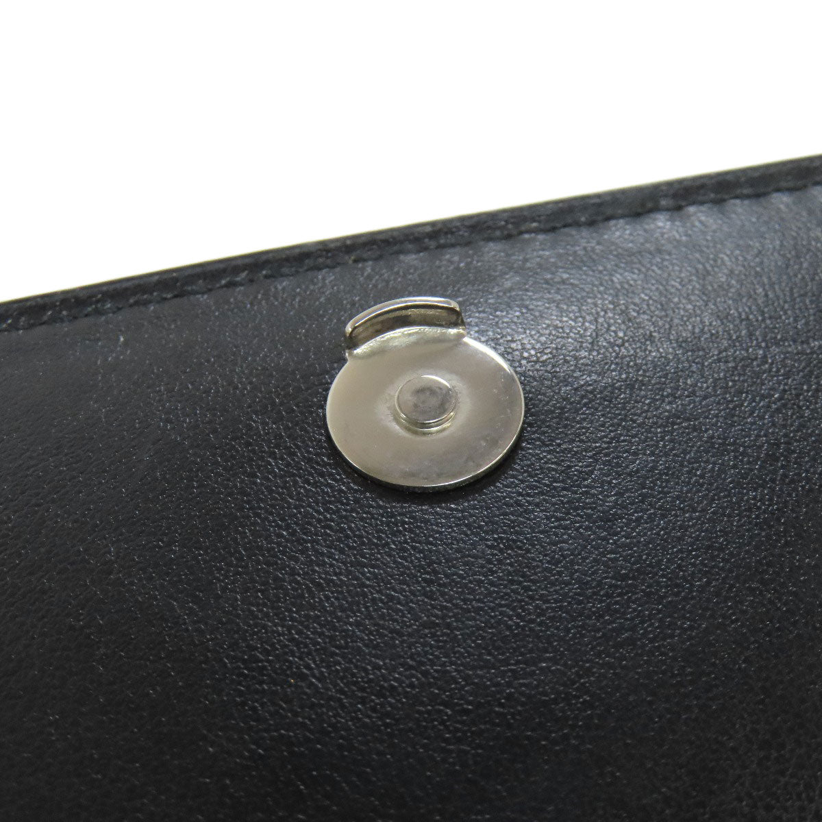 YVES SAINT LAURENT イヴ・サンローラン チェーンウォレット 型押し 長財布（小銭入れあり） カーフ レディース 中古